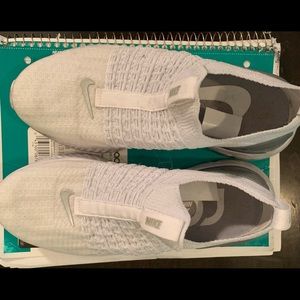 Nike women’s react phantom run fly knit 2